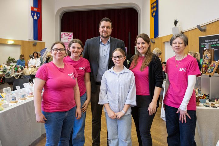 Die SPÖ Frauen Lanzenkirchen bei einer Veranstaltung